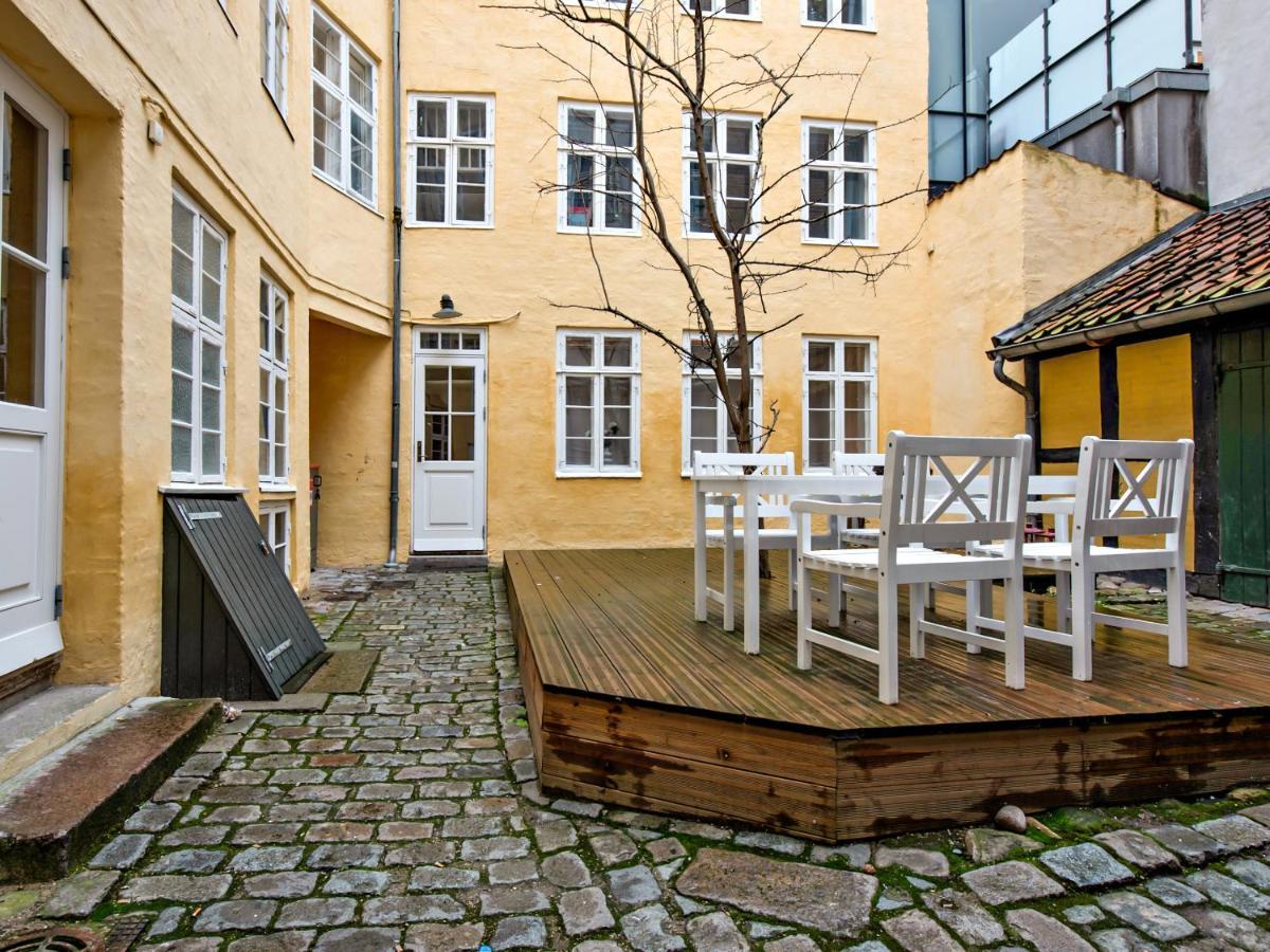 Sanders - Cute Studio In The Middle Of It København